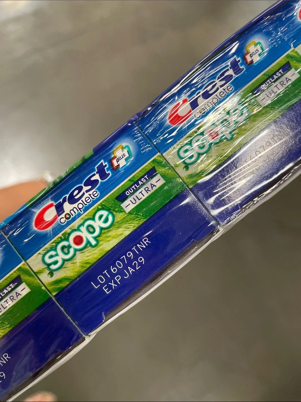 Crest Complete Value 5-Pack Toothpaste - Picture 3 of 5